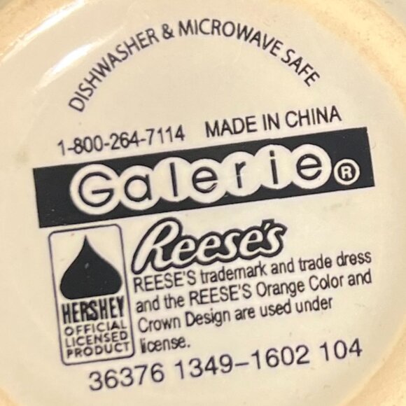 Reese’s Peanut Butter Cup Chocolate Candy Logo Ceramic Cup Mug ~ Hershey - Picture 7 of 7